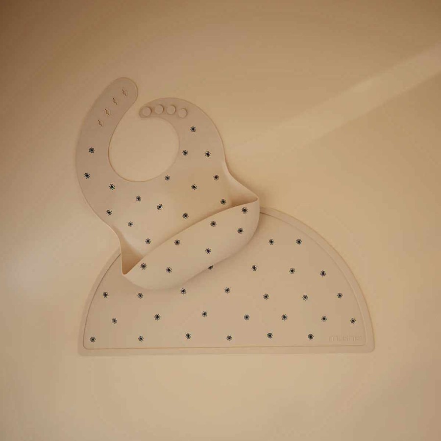 Feeding Mushie Catch Bibs | Silicone Baby Bib